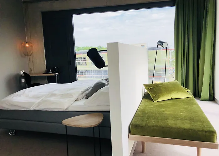 Gambino Cincinnati Hotel 3*