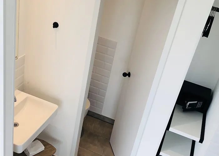 Gambino Cincinnati Hotel 3*